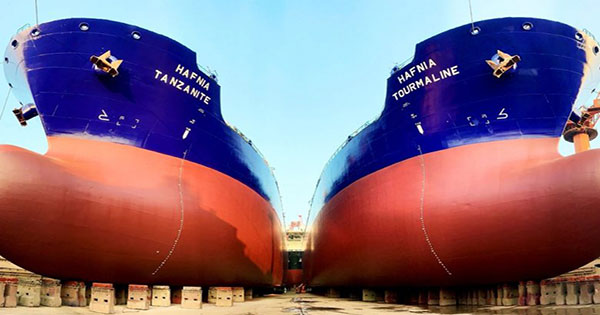 Стоимость мирового торгового флота выросла на две трети в 2020-х годах и впервые превысила отметку в 2 трлн долларов